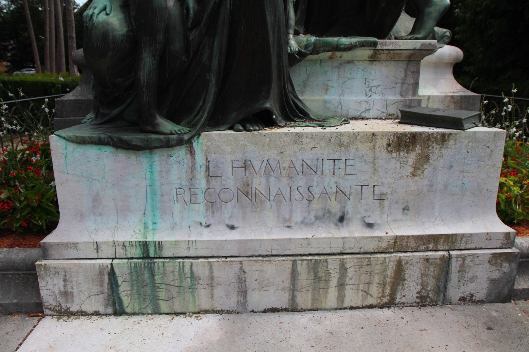 Louis Pasteur's monument (Dole) - 06.JPG